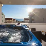 דירה Luxury Sky With Sea View And Whirlpool