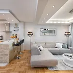 Luxury Sky With Sea View And Whirlpool דירה