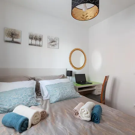 Luxury Sky With Sea View And Whirlpool * מאקרסקה